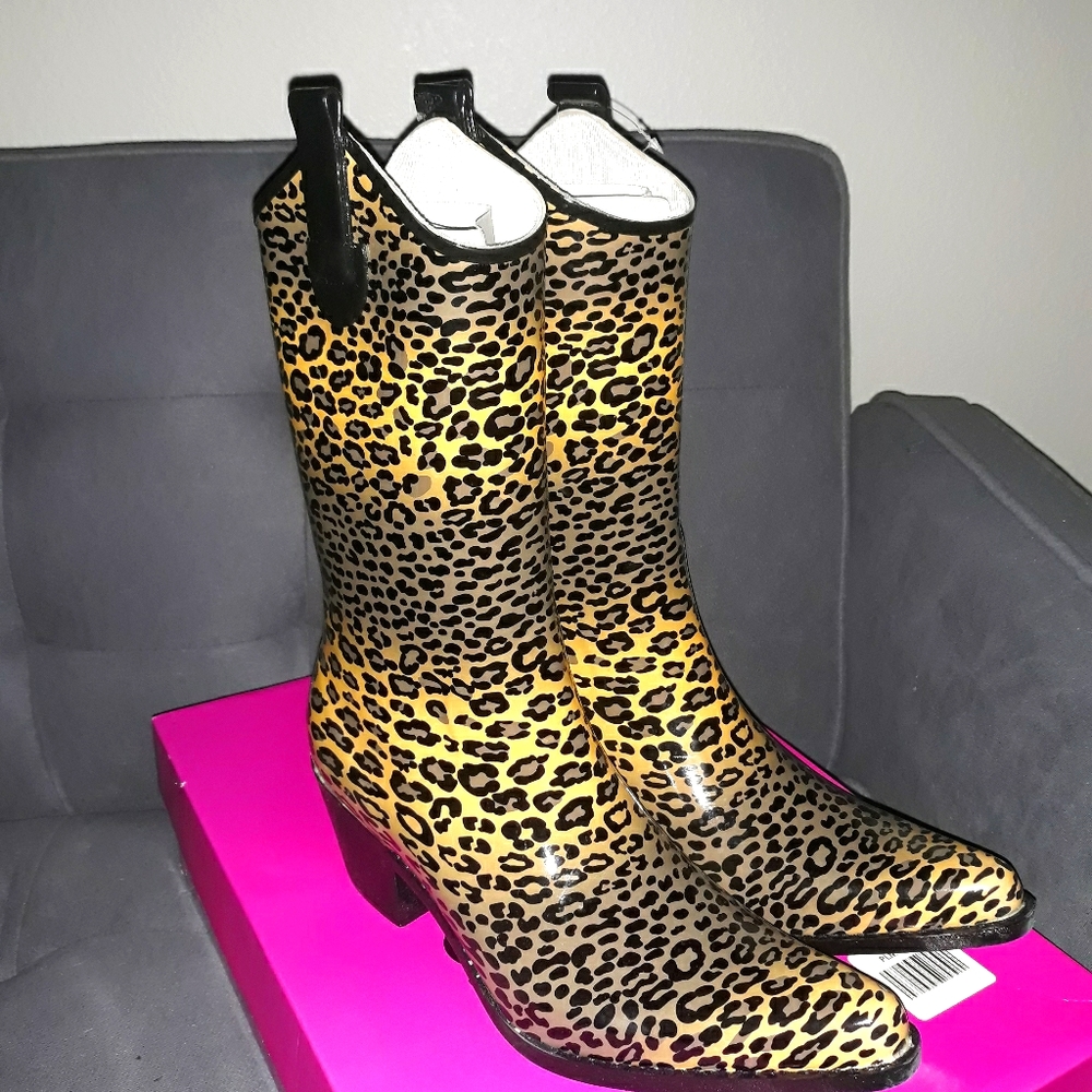 Cheetah print rain boots  (Western)